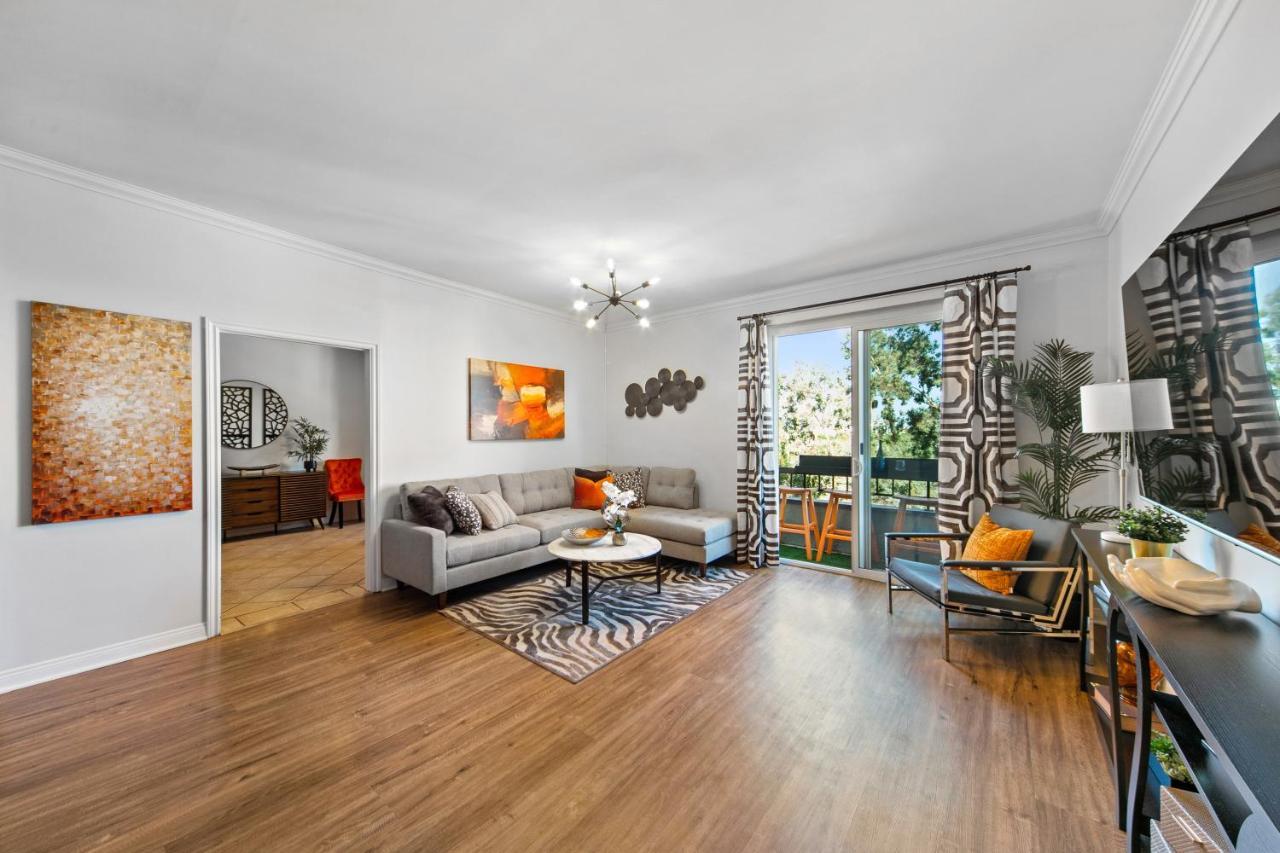 Beverly Hills 2 Bed 2 Bath Penthouse With Den And Parking 414 Los Angeles Exterior foto